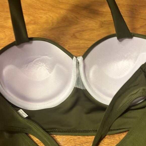 Two Piece High Waisted Bikini Set - Picture 7 of 9